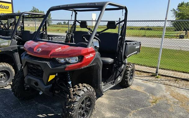 2024 Can-Am® Defender DPS HD10 Fiery Red