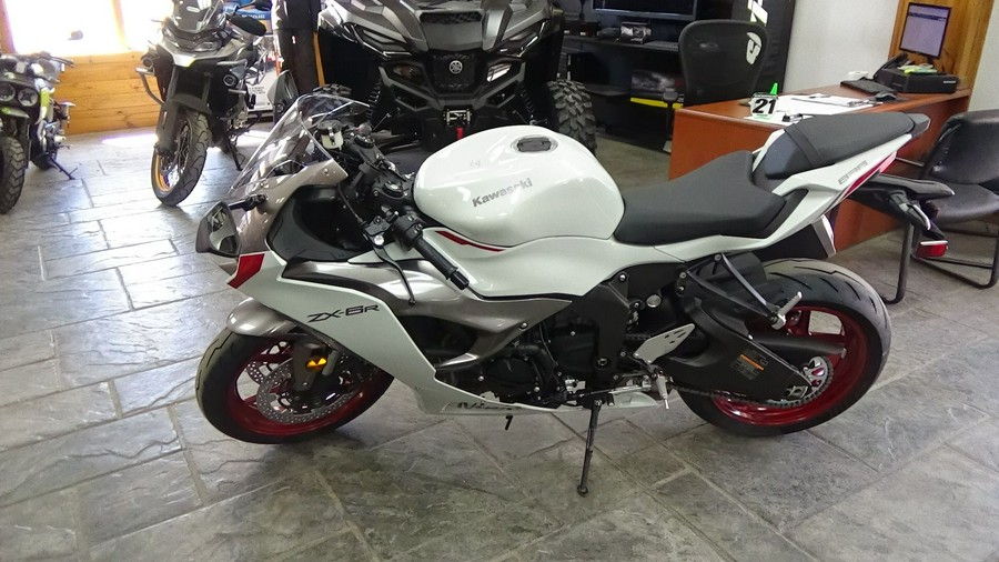 2025 Kawasaki Ninja® ZX™-6R ABS