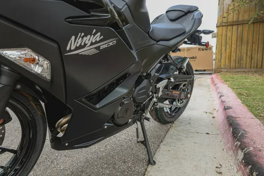 2026 KAWASAKI NINJA 500 ABS