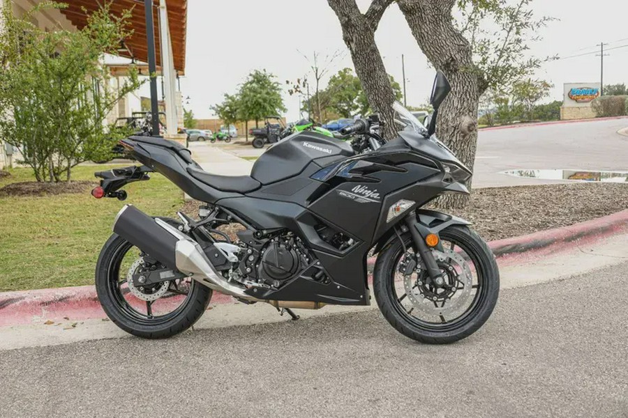 2026 KAWASAKI NINJA 500 ABS