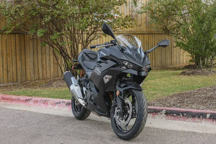 2026 KAWASAKI NINJA 500 ABS