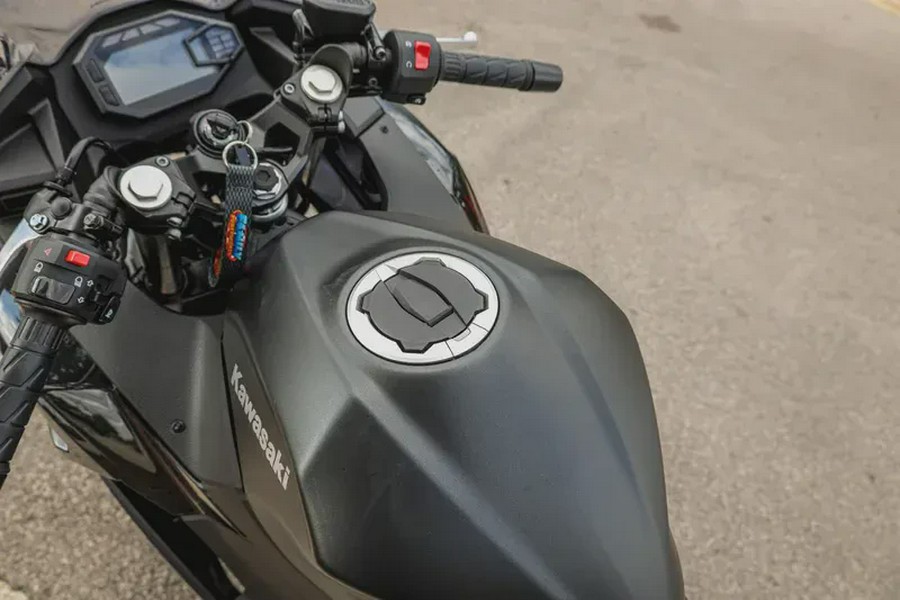 2026 KAWASAKI NINJA 500 ABS