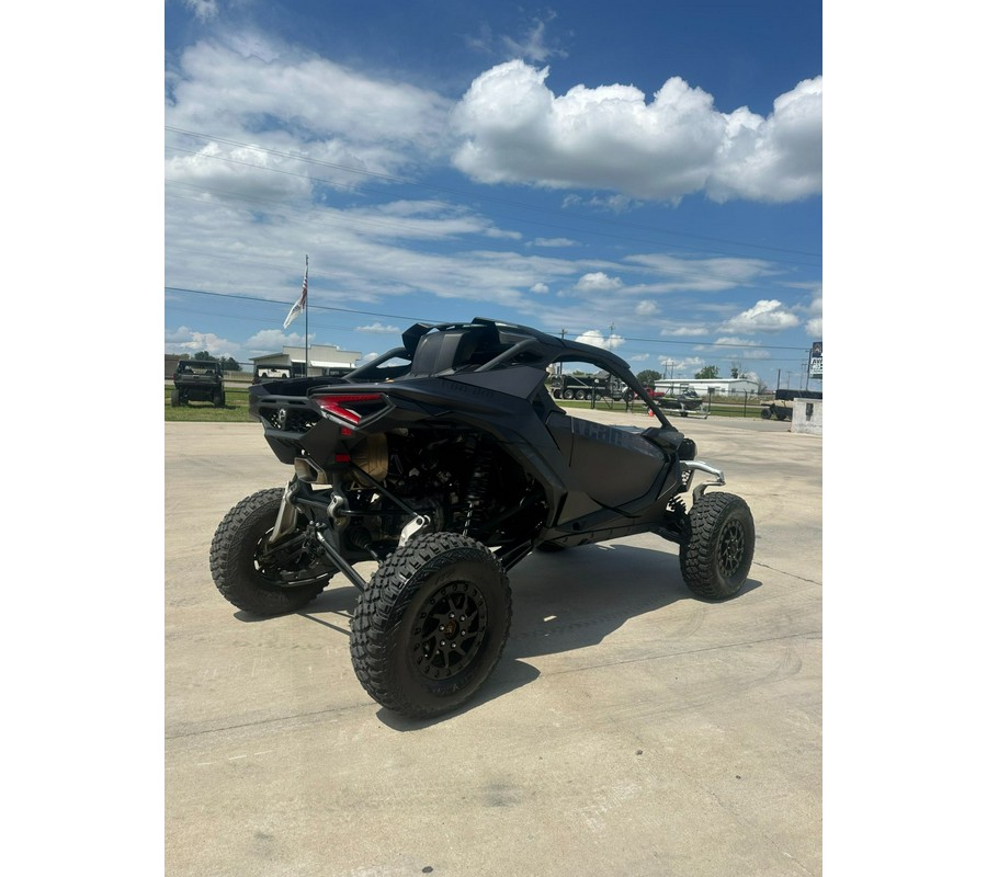 2024 Can-Am Maverick R X rs