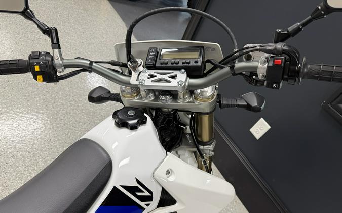 2022 Suzuki Motor of America Inc. DR-Z400SM
