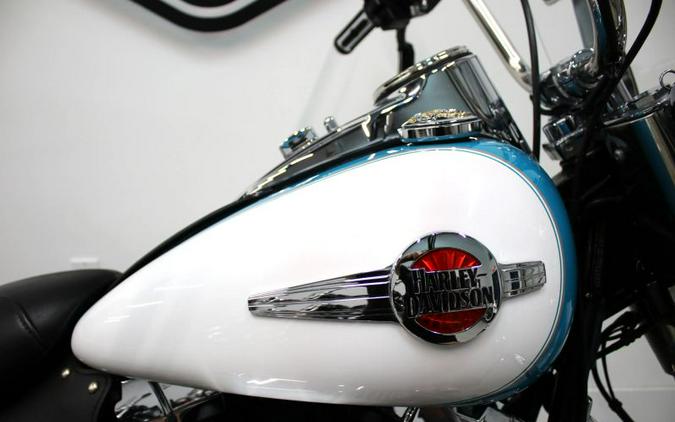 2016 Harley Davidson Heritage Softail Classic FLSTC