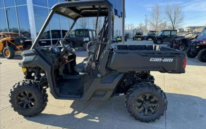 2023 Can-Am® Defender DPS HD10 Timeless Black