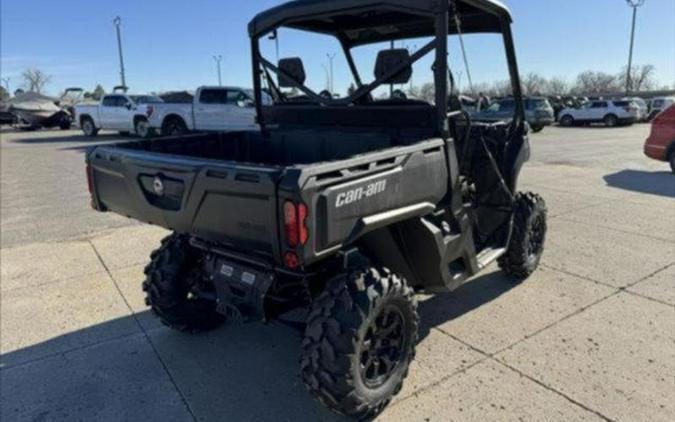 2023 Can-Am® Defender DPS HD10 Timeless Black