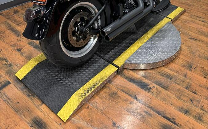 2016 Harley-Davidson® Fat Boy® S BLACK