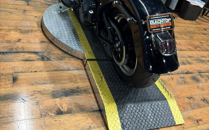 2016 Harley-Davidson® Fat Boy® S BLACK