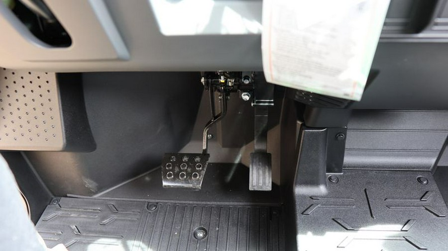 New 2025 KAWASAKI RIDGE CREW HVAC CANDY PERSIMMON RED