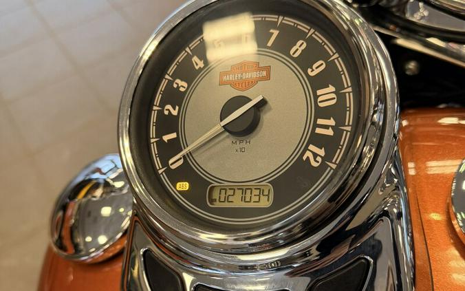 2015 Harley-Davidson® Heritage Softail® Classic Two-Tone Amber Whiskey/Charcoal