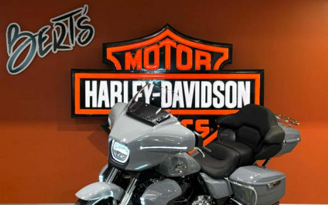 2026 Harley-Davidson® FLHX - Street Glide®