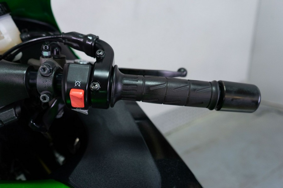 2015 Kawasaki Ninja® ZX™-14R ABS
