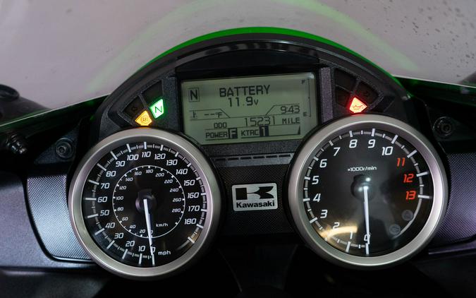 2015 Kawasaki Ninja® ZX™-14R ABS