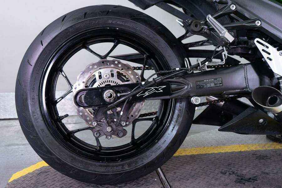 2015 Kawasaki Ninja® ZX™-14R ABS