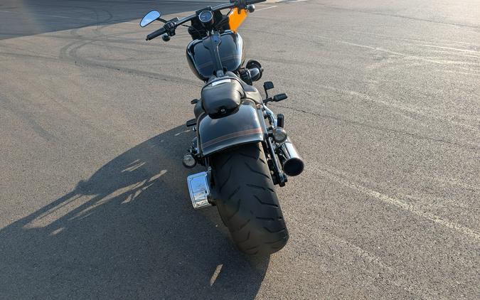 2016 Harley-Davidson CVO™ Pro Street Breakout®