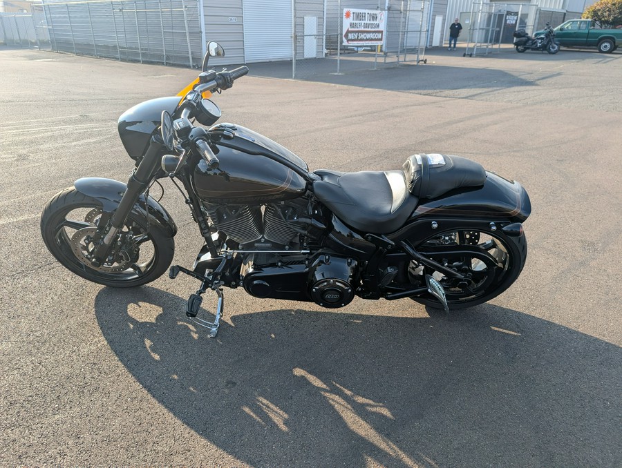 2016 Harley-Davidson CVO™ Pro Street Breakout®
