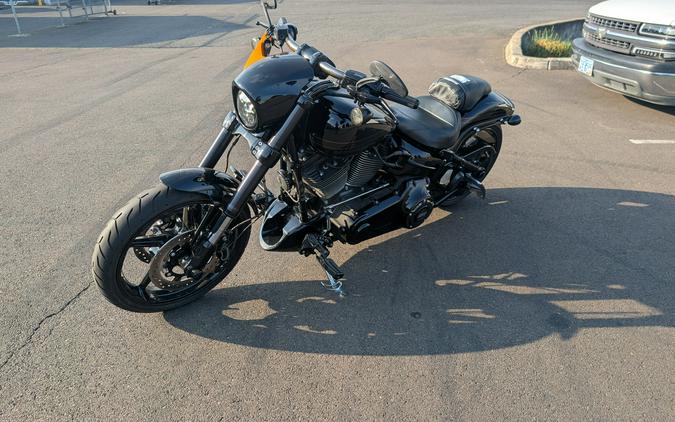 2016 Harley-Davidson CVO™ Pro Street Breakout®