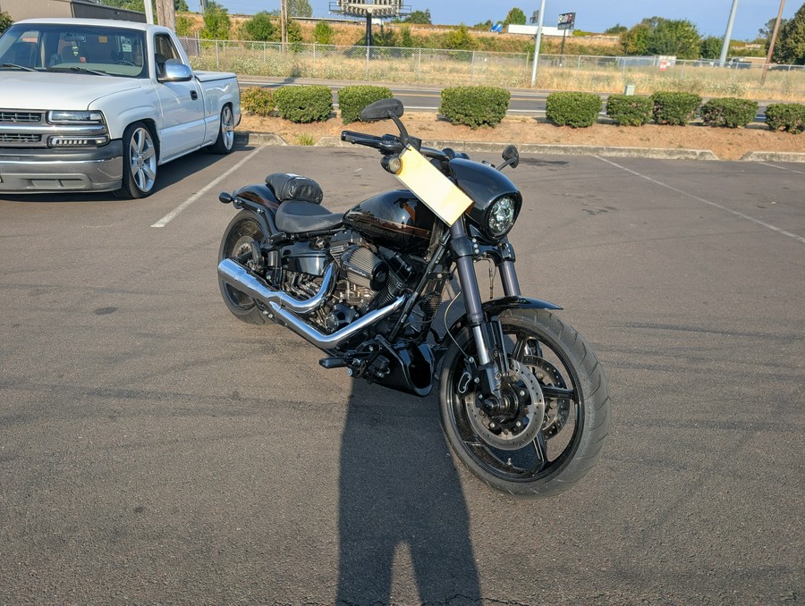 2016 Harley-Davidson CVO™ Pro Street Breakout®