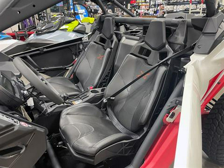 2025 Can-Am Maverick X3 X RC Turbo RR 64