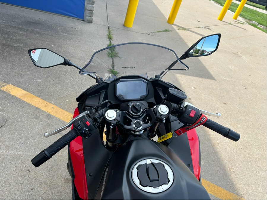 2025 Kawasaki Ninja 500 SE ABS