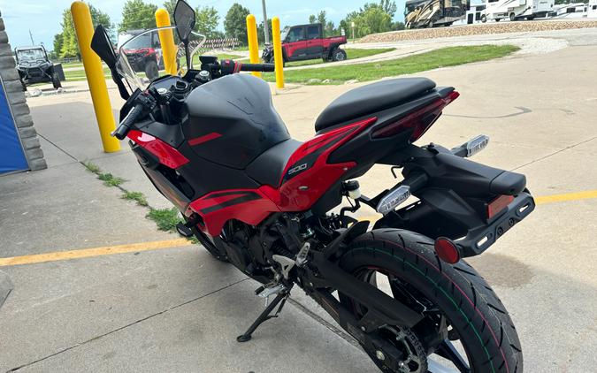 2025 Kawasaki Ninja 500 SE ABS