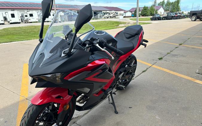 2025 Kawasaki Ninja 500 SE ABS