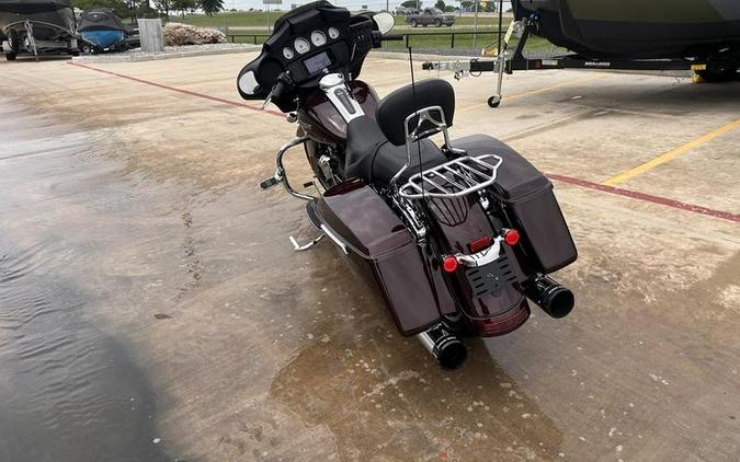 2022 Harley-Davidson® FLHX - Street Glide®