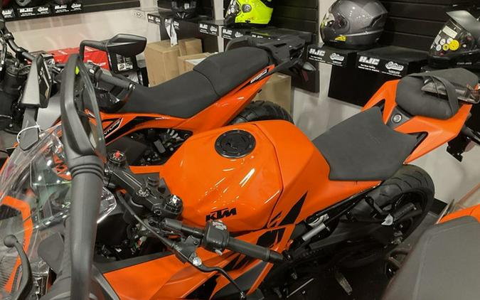 2023 KTM RC 390