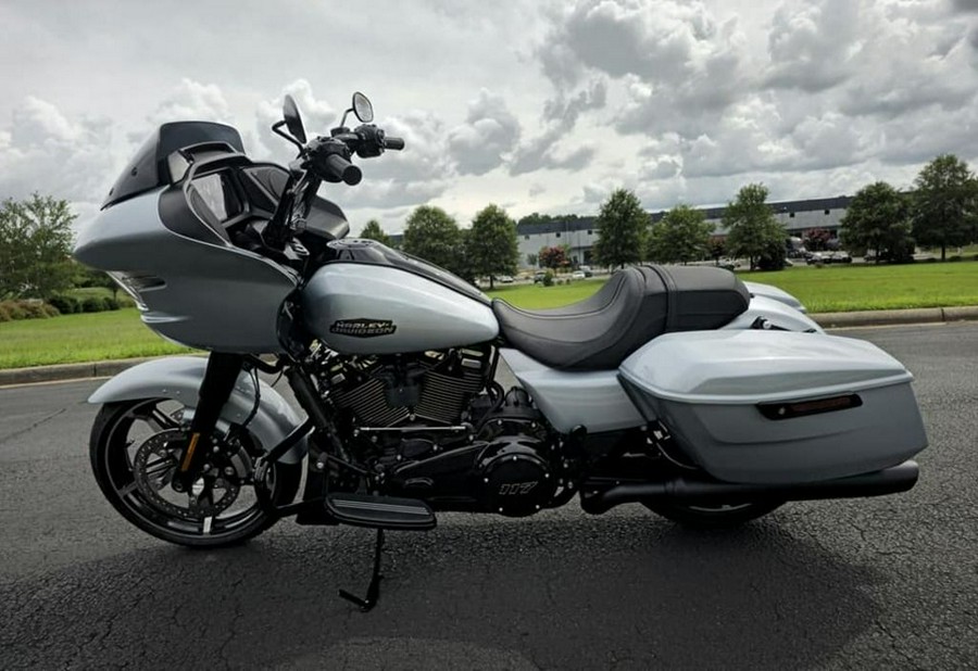 2024 Harley-Davidson® FLTRX - Road Glide®