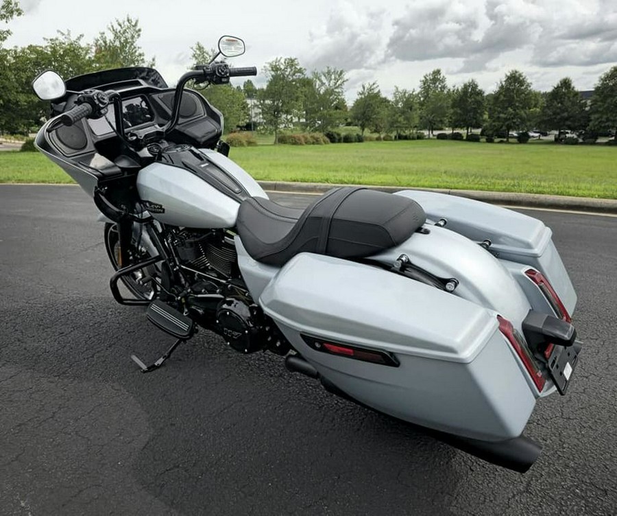 2024 Harley-Davidson® FLTRX - Road Glide®