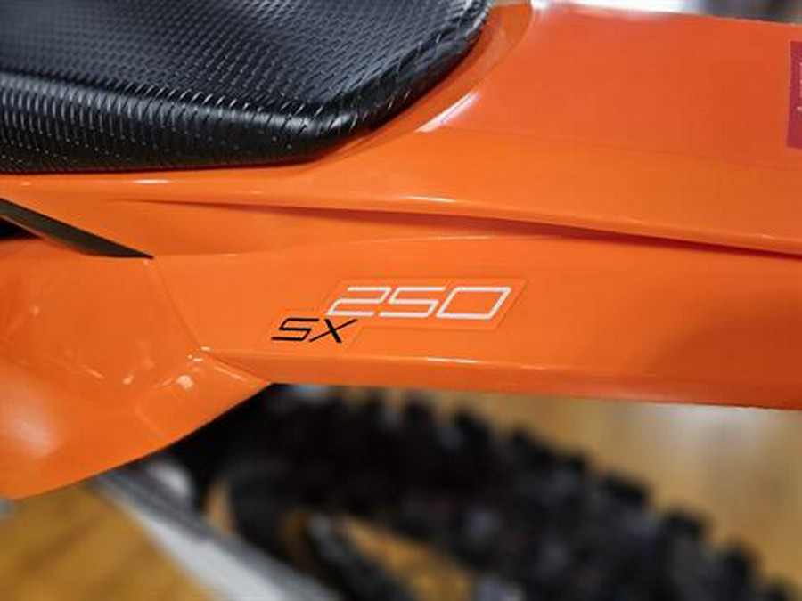 2025 KTM 250 SX