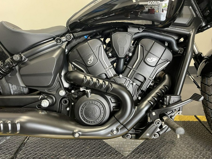 2025 Indian Scout Bobber Black Metallic