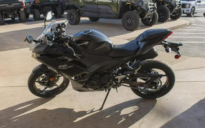 2026 KAWASAKI NINJA 500