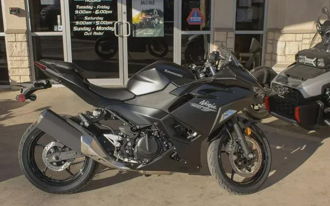 2026 KAWASAKI NINJA 500