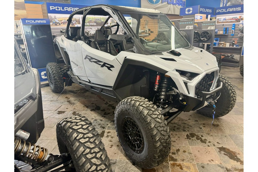 2026 Polaris RZR Pro R 4 Ultimate *W/ ACCESSORIES*