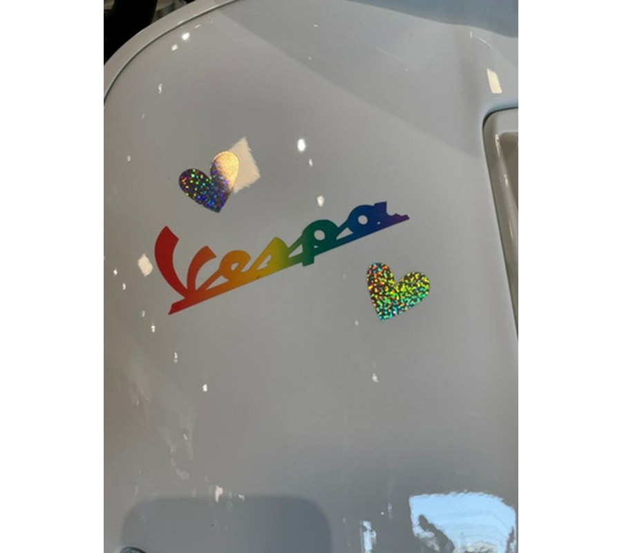 2022 Vespa Sprint 50 "Pride Edition"