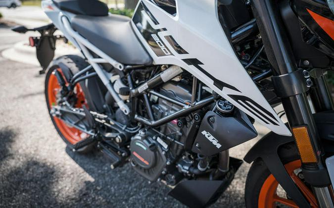 2022 KTM 200 Duke