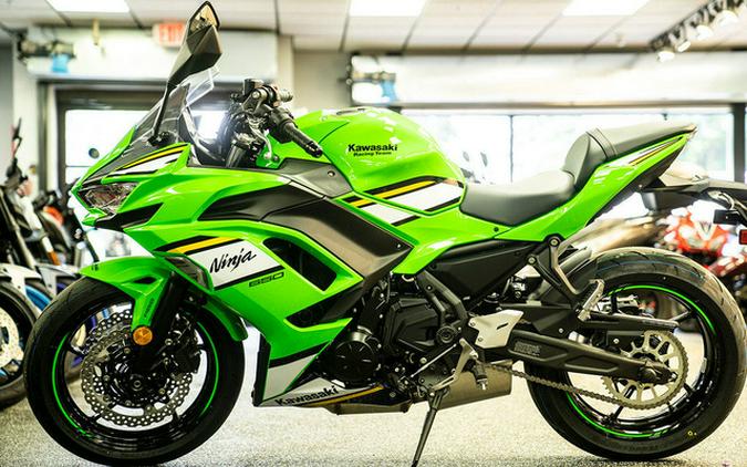 2025 Kawasaki Ninja 650 KRT Edition ABS