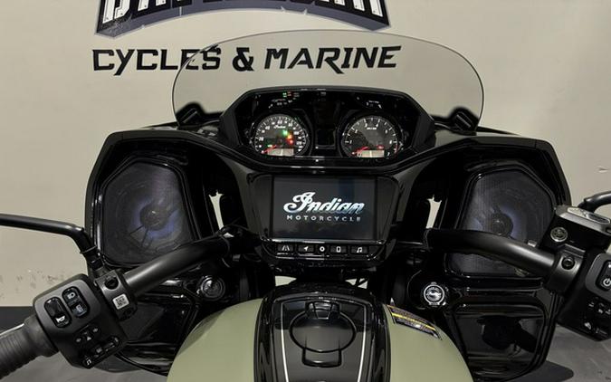 2025 Indian Challenger Dark Horse 112 Moss Green Smoke