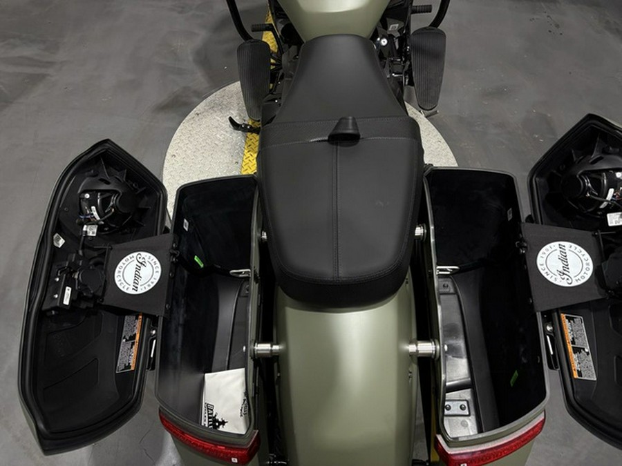 2025 Indian Challenger Dark Horse 112 Moss Green Smoke