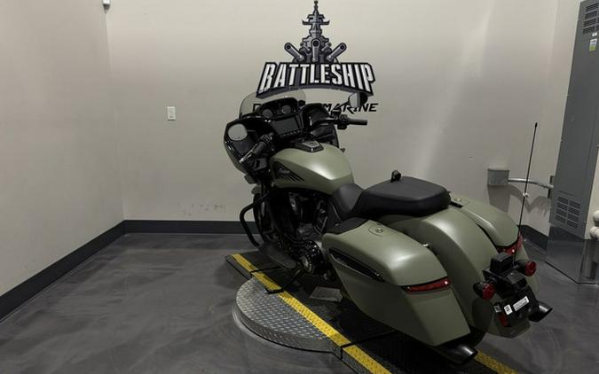 2025 Indian Challenger Dark Horse 112 Moss Green Smoke
