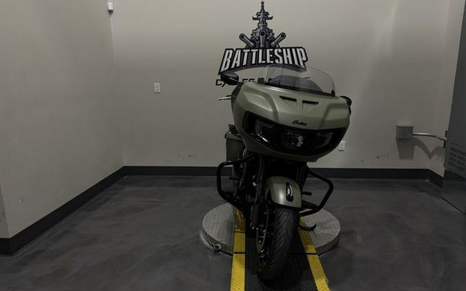 2025 Indian Challenger Dark Horse 112 Moss Green Smoke