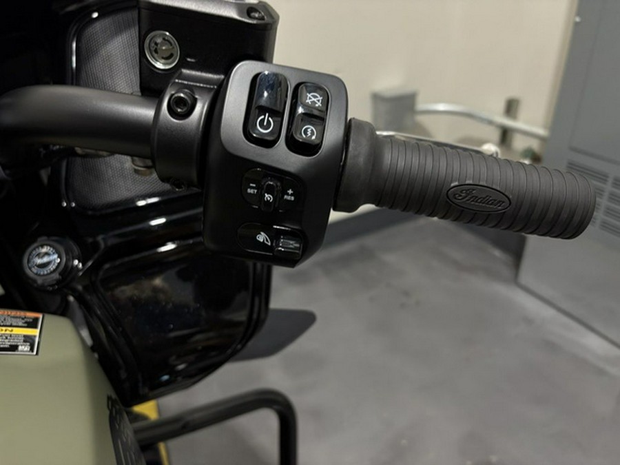 2025 Indian Challenger Dark Horse 112 Moss Green Smoke