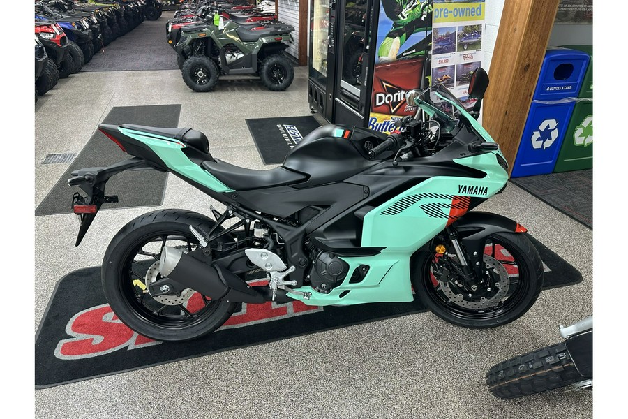 2026 Yamaha YZF-R3 ABS