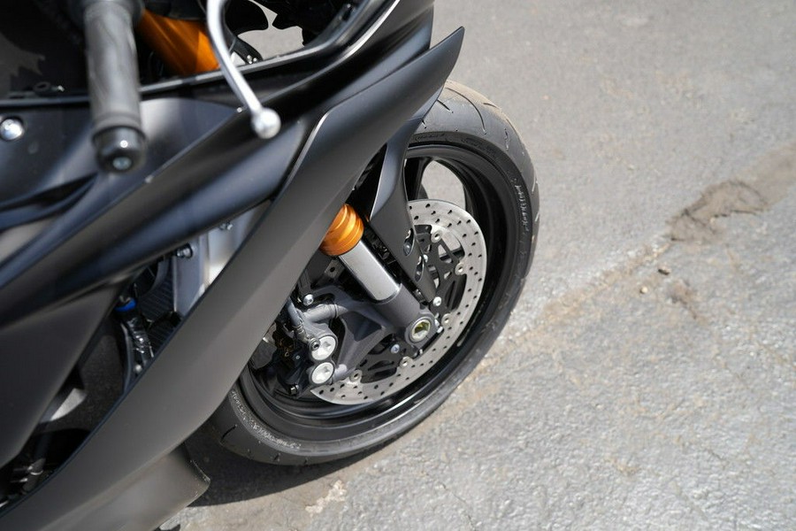 2025 Yamaha YZF-R6 RACE