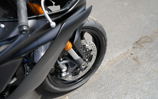 2025 Yamaha YZF-R6 RACE