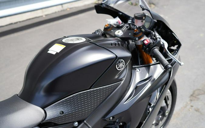 2025 Yamaha YZF-R6 RACE