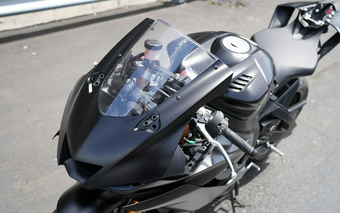 2025 Yamaha YZF-R6 RACE