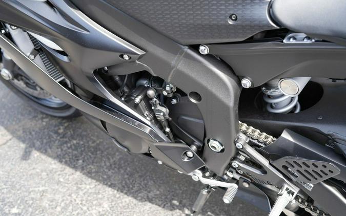 2025 Yamaha YZF-R6 RACE